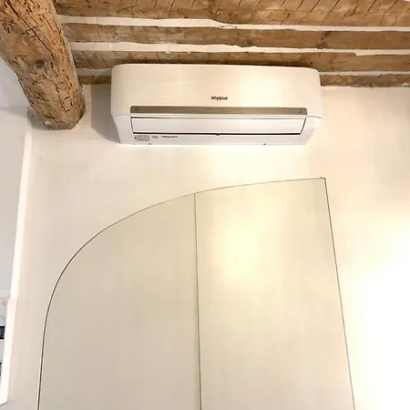 Renovated Cosy Studio-vieil Apartment Antibes
